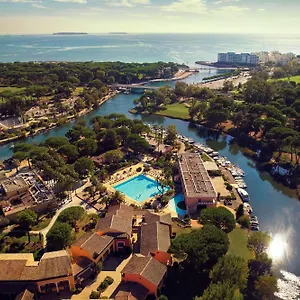 Ferienpark Pierre & Les Rives De Cannes