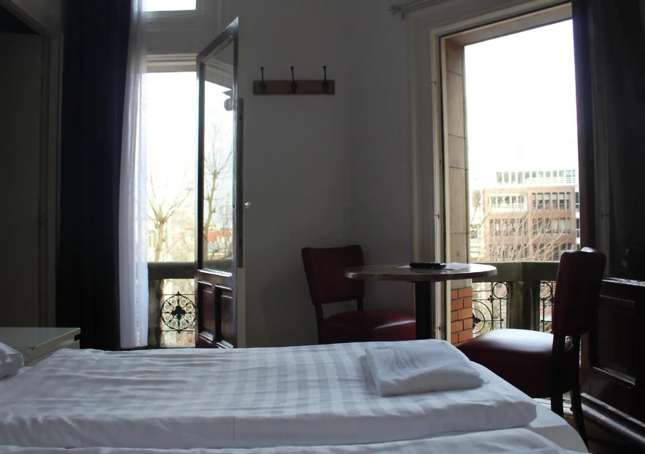 City Hotel Амстердам