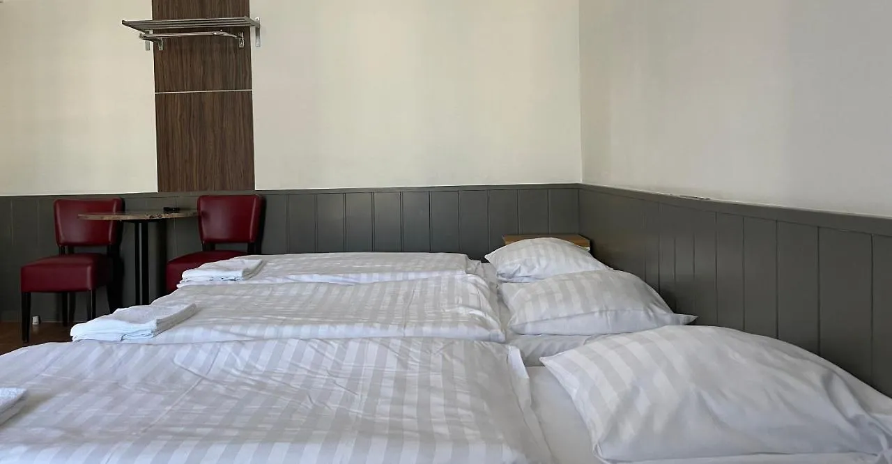 City Hotel Amsterdam 2*,