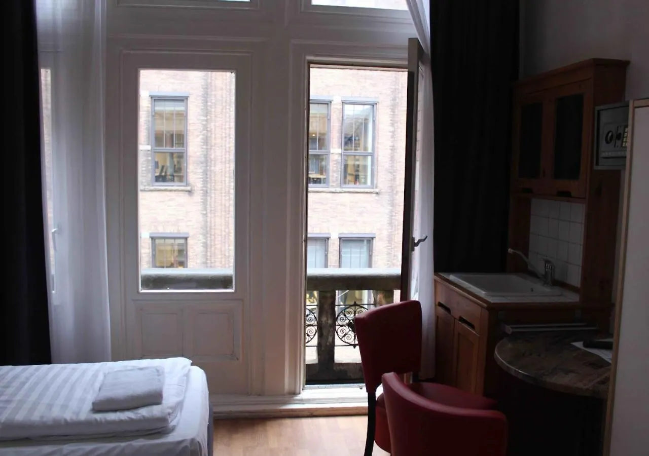 City Hotel Amsterdam 2*,  Netherlands